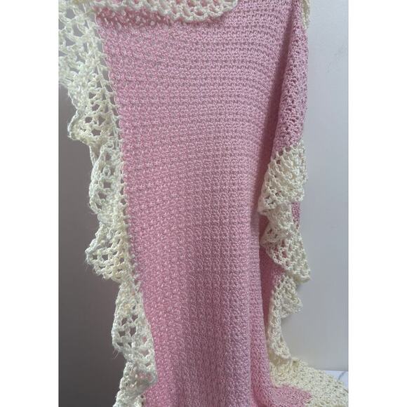 Handmade Crochet Baby Blanket Pink and Cream Ruffle Border 44"x29" Soft Yarn - Picture 2 of 9